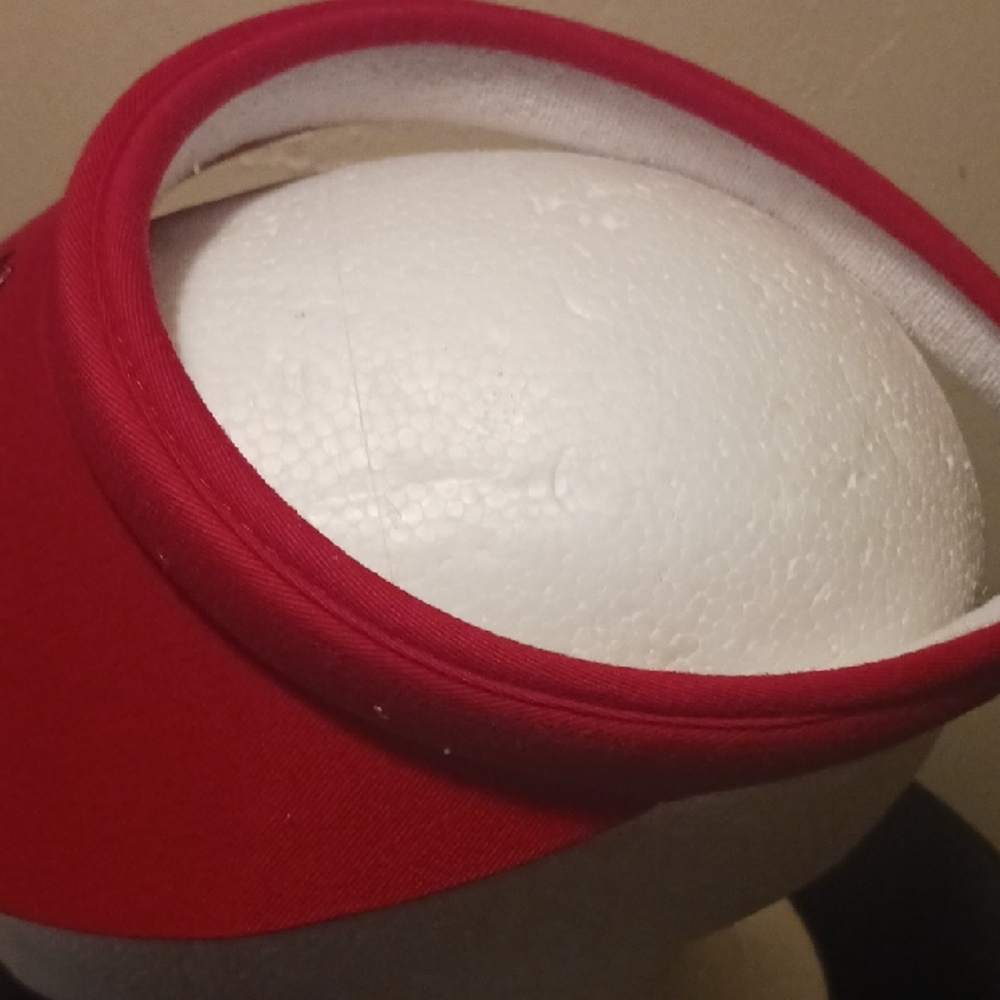 Disney Minnie Mouse Red Visor - Picture 3 of 6